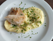 Grilované kuřecí prso, bramborová kaše